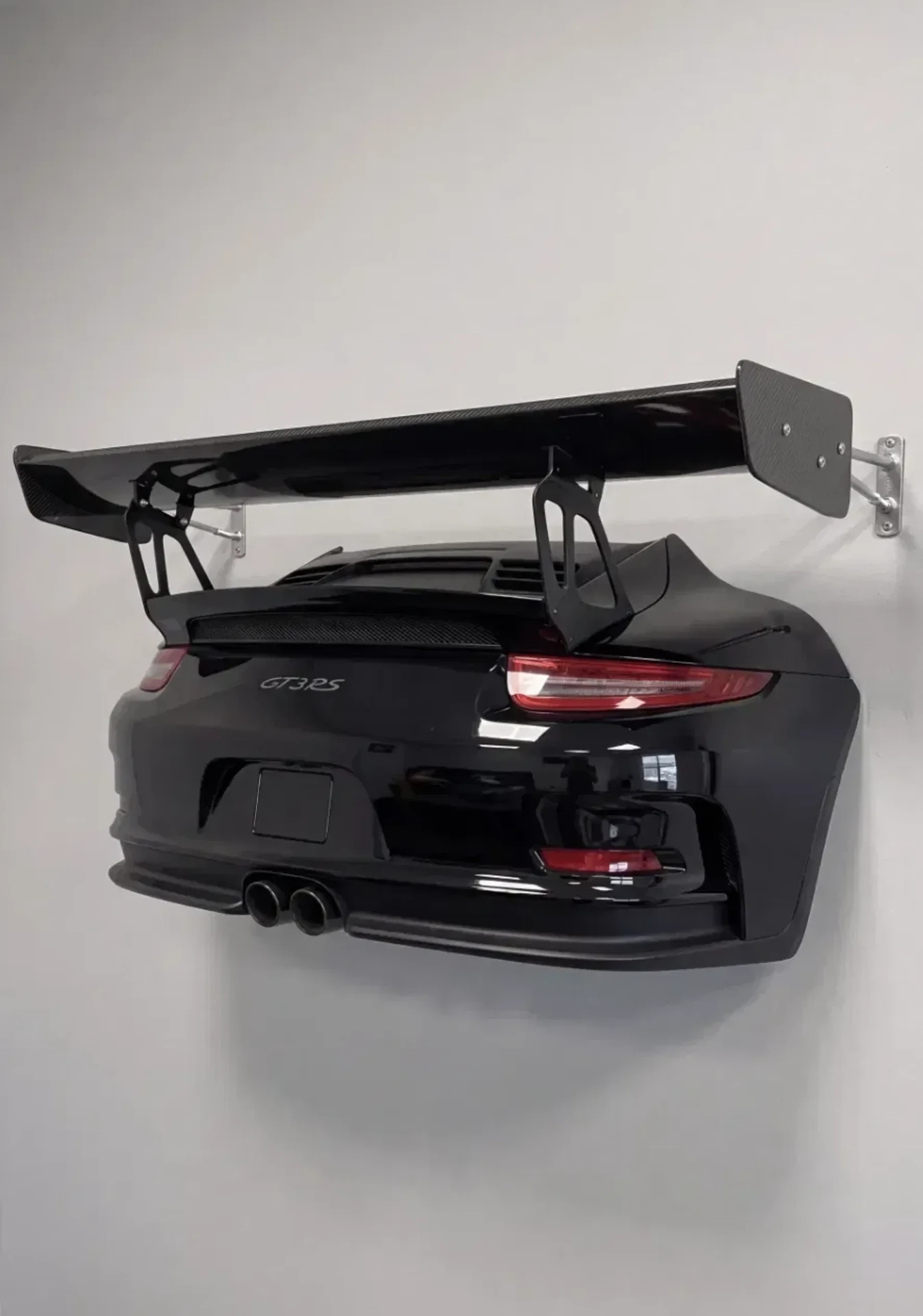 Porsche 911 GT3 RS na ścianie